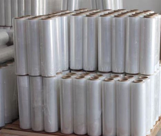 Màng co PE quấn bọc hàng