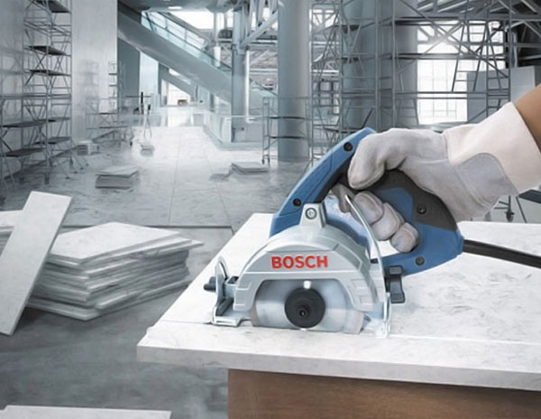 Máy cắt gạch cầm tay bosch có những ưu điểm gì?