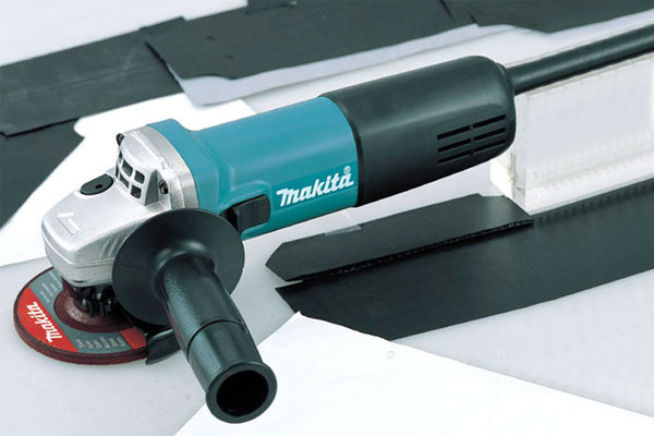 những ưu điểm của sản phẩm máy mài góc makita